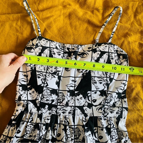 twik Pop Art Fit & Flare Dress - size XS - Picture 4 of 9